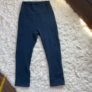 Lululemon teal leggings, size 2 in excellent cond.